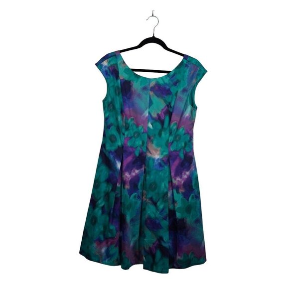 EUC Eliza J Silk Fit and Flare Dress Pleated Sleeveless Sz10 - Picture 1 of 7